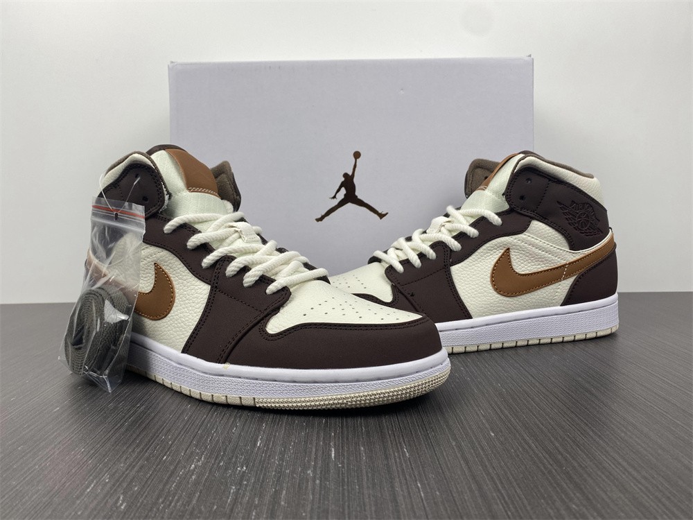 Jordan 1 Mid SE Brown Basalt Oatmeal (W) DO6699-200
