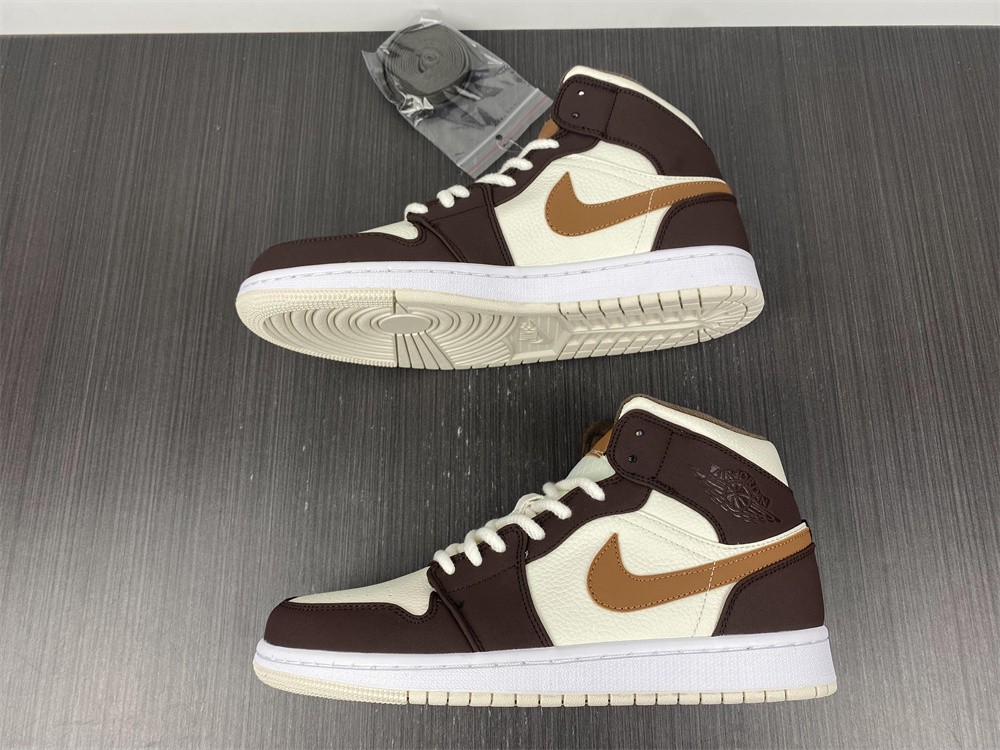 Jordan 1 Mid SE Brown Basalt Oatmeal (W) DO6699-200