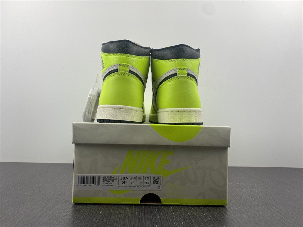Air Jordan 1 Visionaire 555088-702