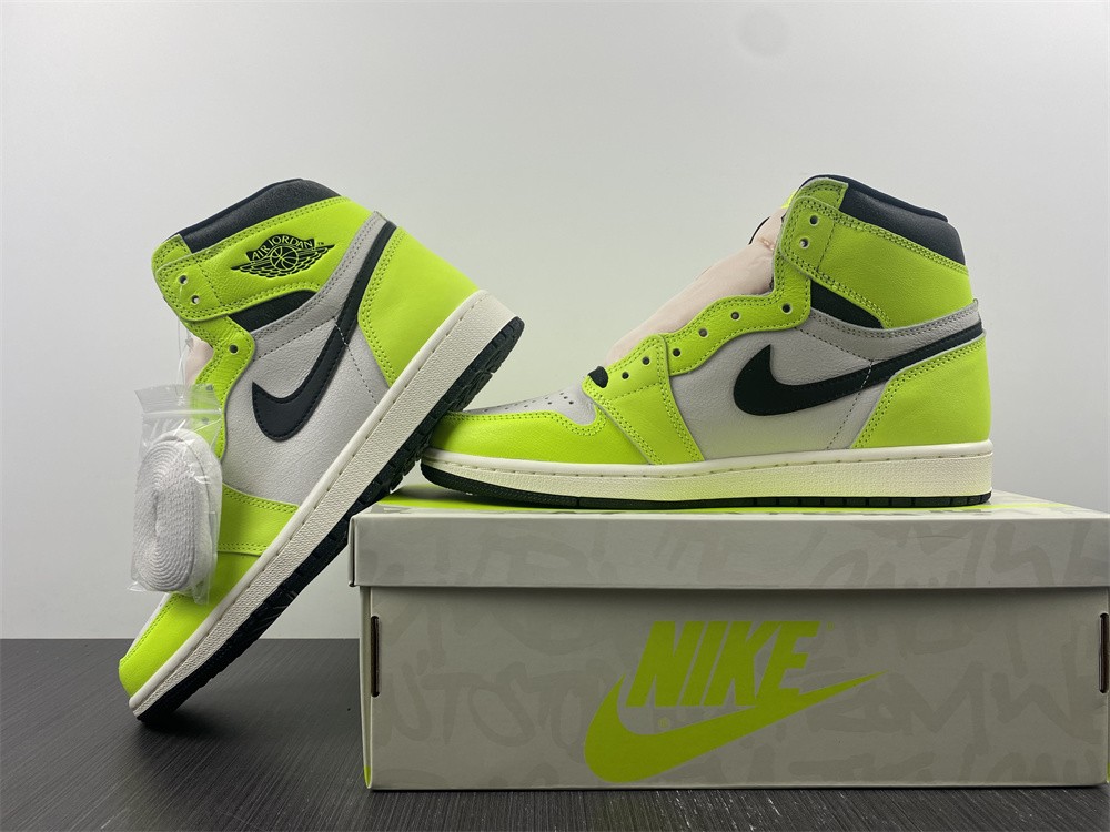 Air Jordan 1 Visionaire 555088-702