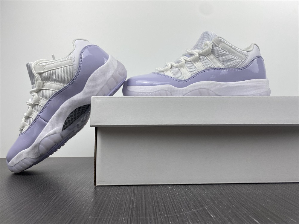 Jordan 11 Retro Low Pure Violet (W) AH7860-101