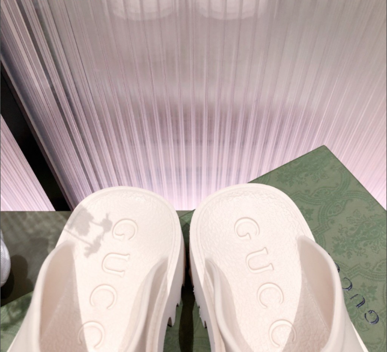 Gvcc1 sandal 2022052701