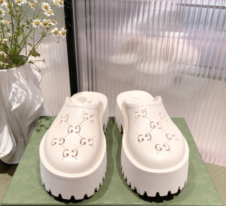 Gvcc1 sandal 2022052701