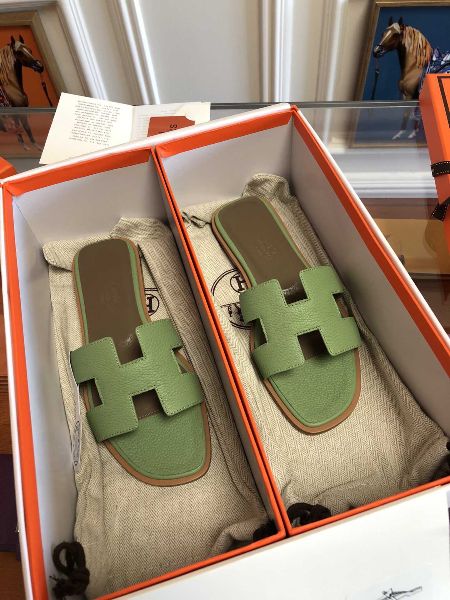 Herm5s slider 2022061403