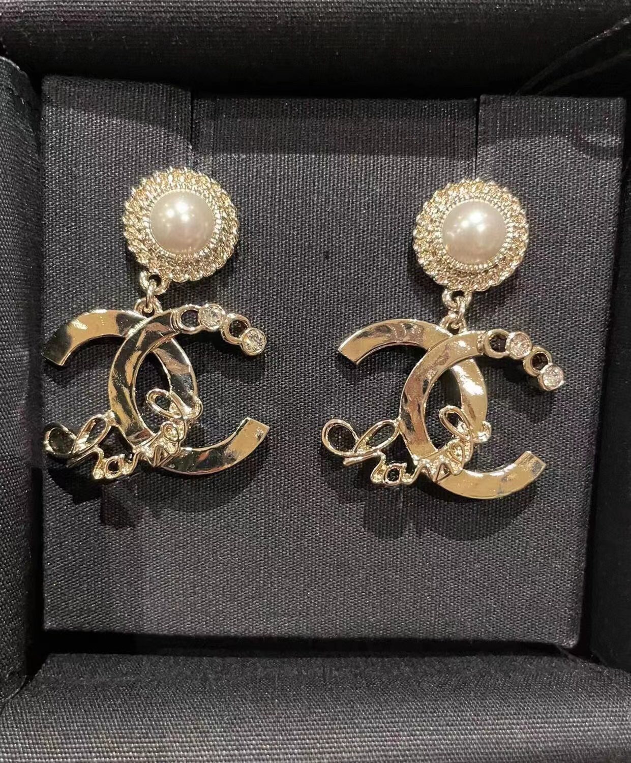 Chane1 earring 2022061609