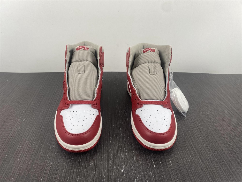 Jordan 1 High OG Newstalgia Chenille  DJ4891-061
