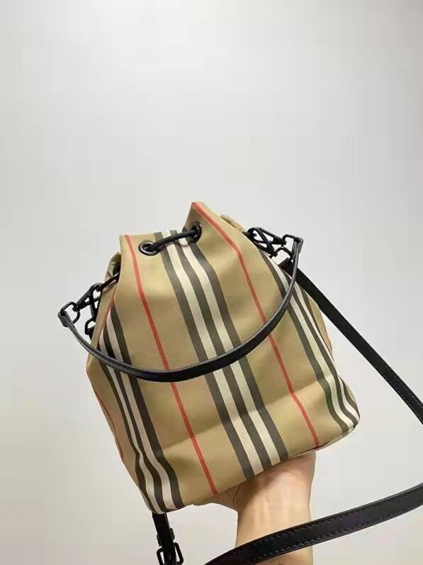 Bvrberry shoulder bag 24x21x14CM