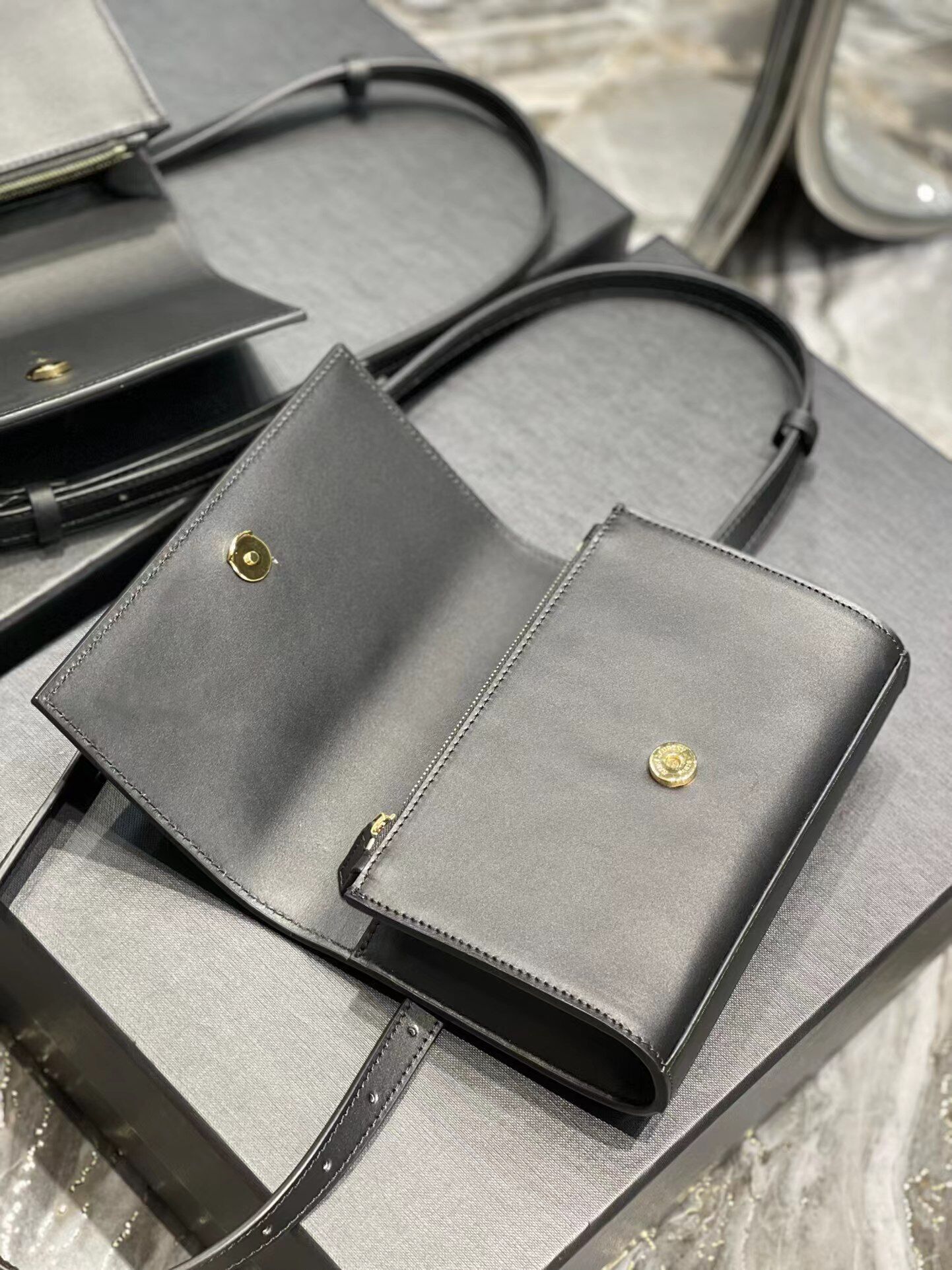 Y5L bag 2022062901