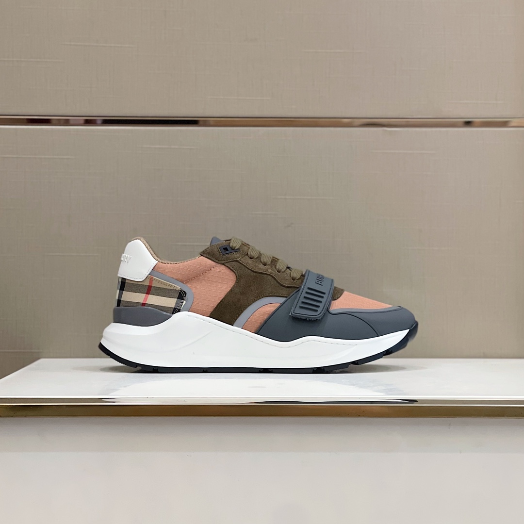 Bvrberry sneaker 2022070201