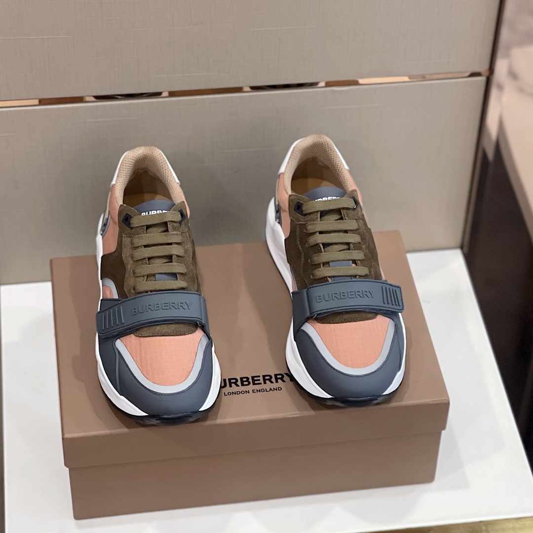Bvrberry sneaker 2022070201
