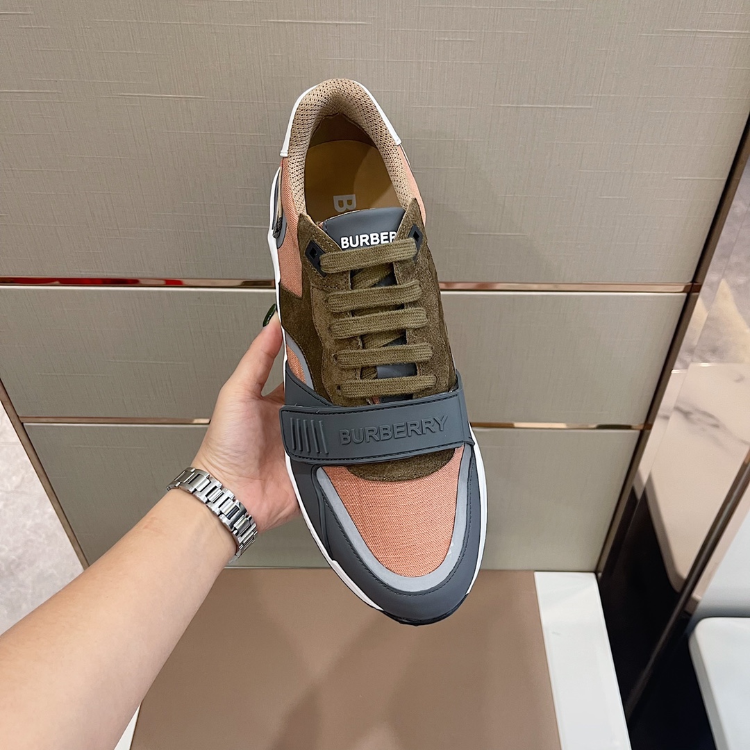 Bvrberry sneaker 2022070201