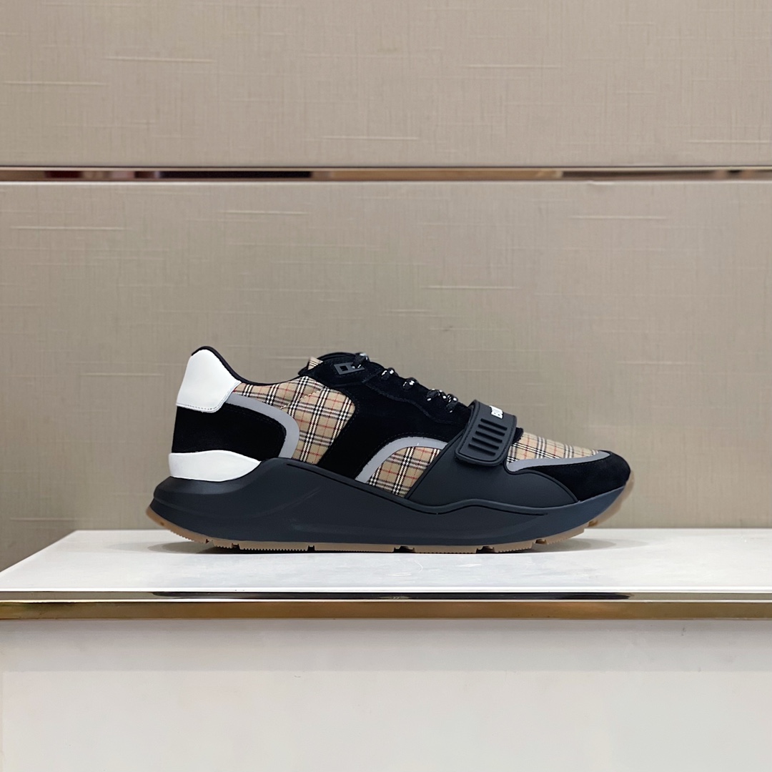 Bvrberry sneaker 2022070202