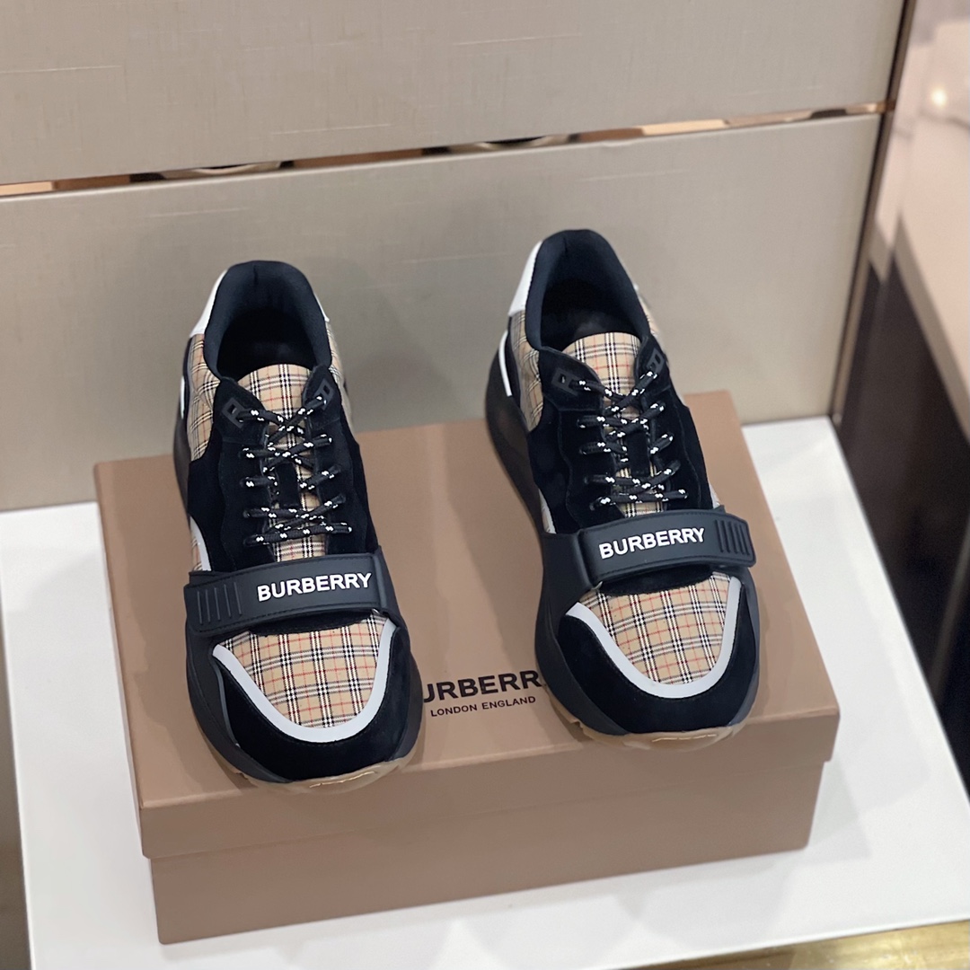 Bvrberry sneaker 2022070202