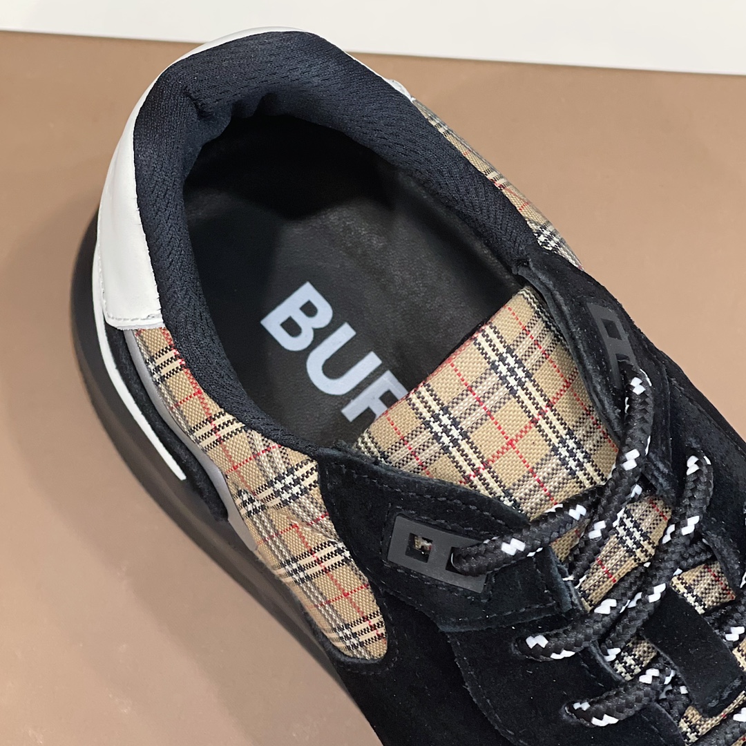 Bvrberry sneaker 2022070202