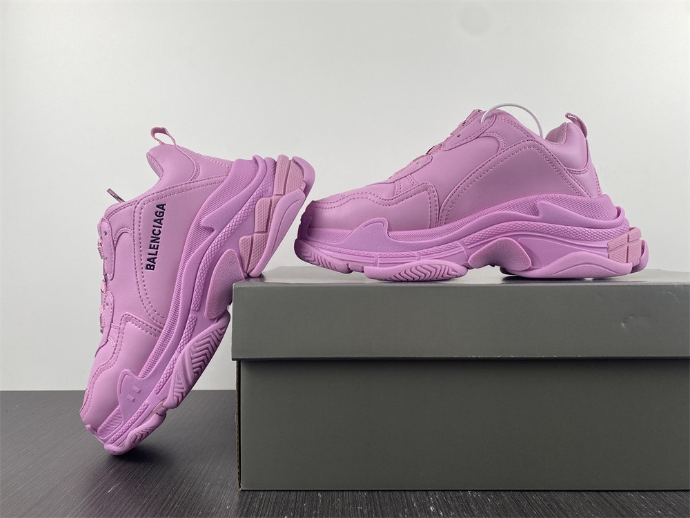 Ba1enc1aga Triple S Sneaker 2022070701