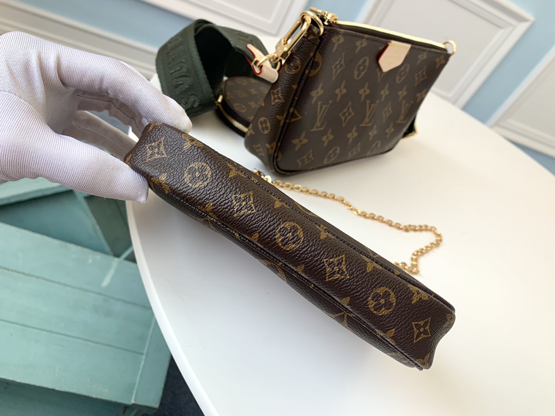 L0u1s Vu1tton Multi Pochette Accessoires Monogram Khaki M44813