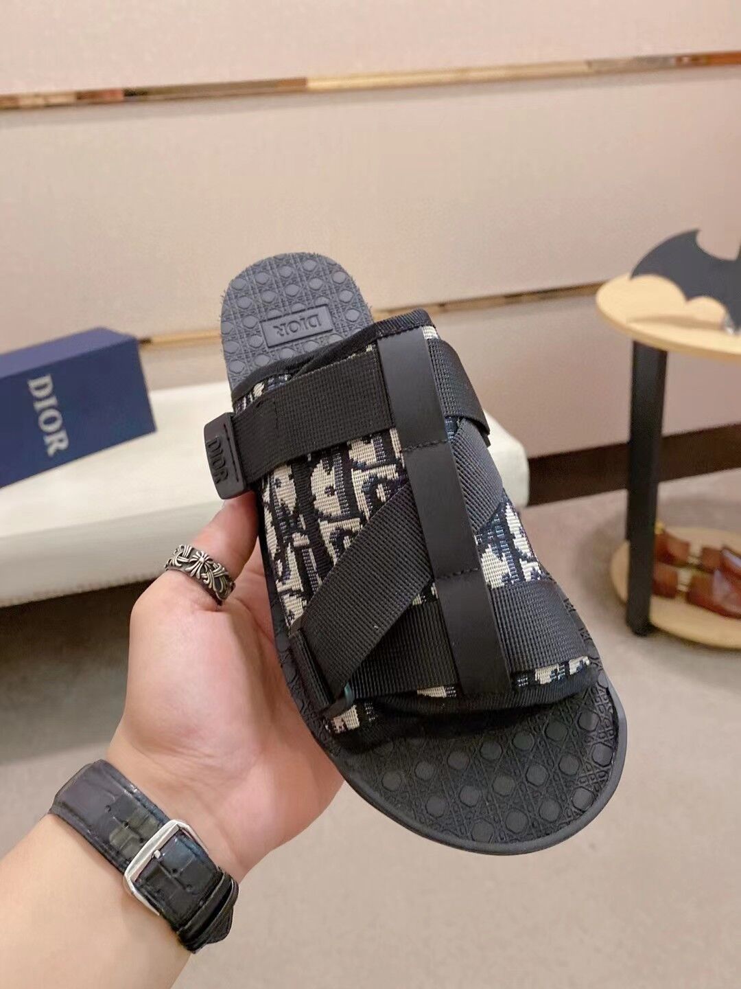 D10r Alpha Sandal 2022072701