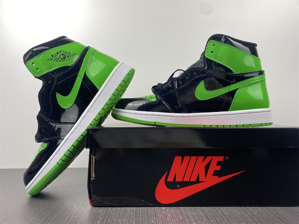 Air Jordan 1 Retro OG 555088-030
