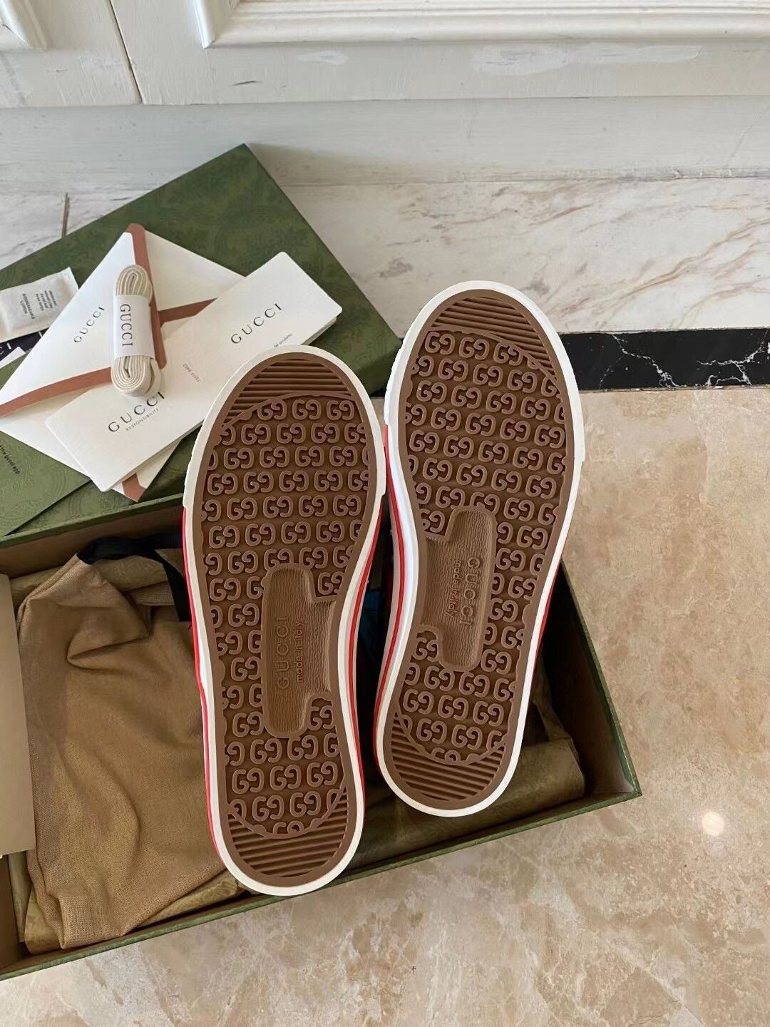 Gvcc1 sneaker 2022072801