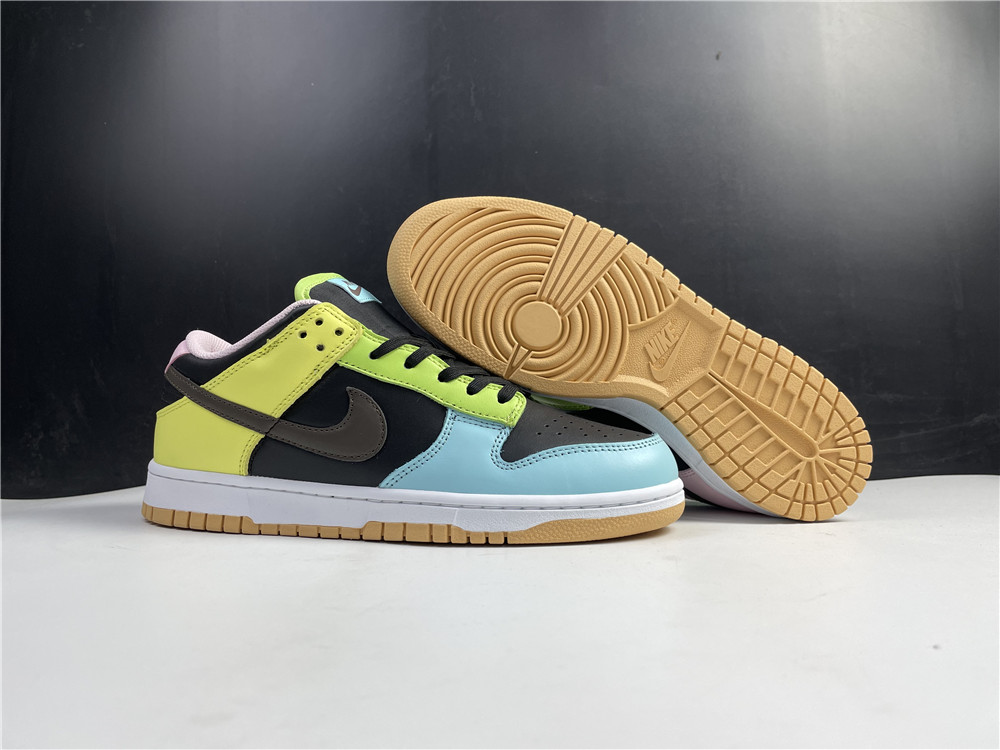 Nike Dunk Low SE  Free 99 DH0952-001