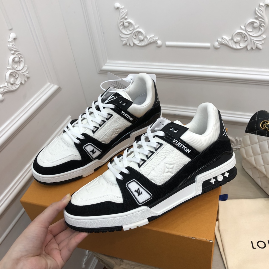 L0u1s Vu1tton 1V Trainer 20220801
