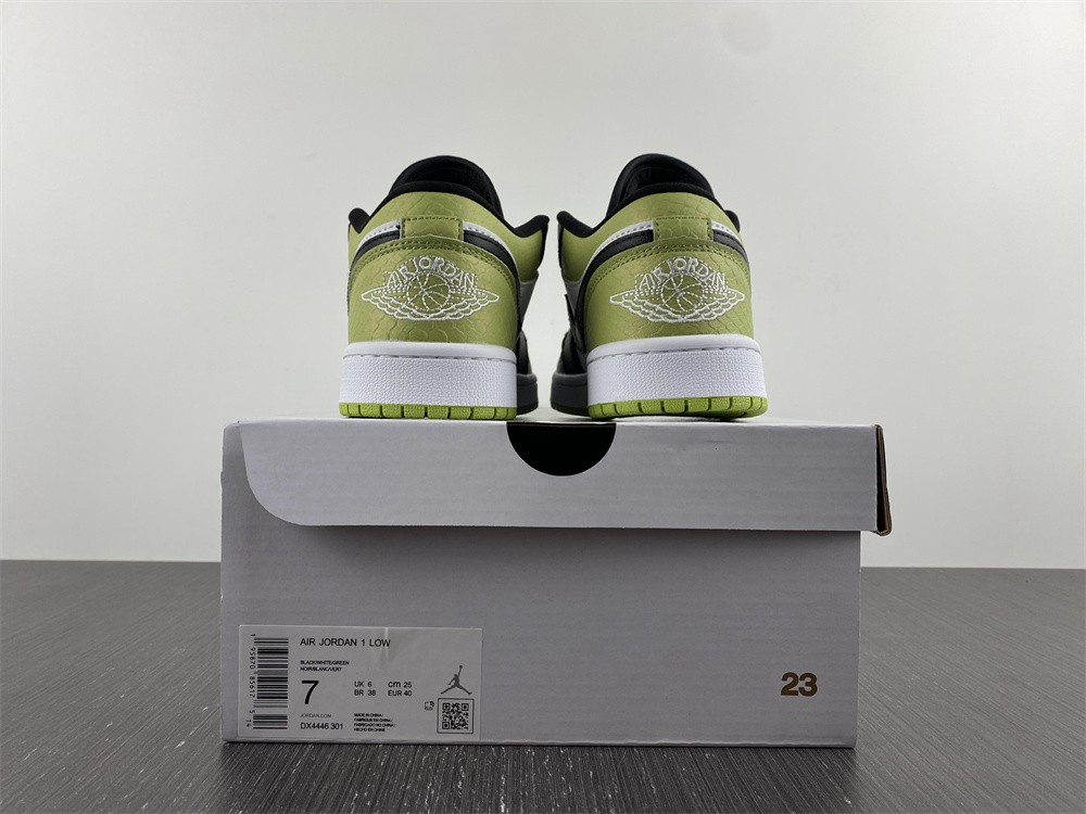 Jordan 1 Low Snakeskin Vivid Green  DX4446-301