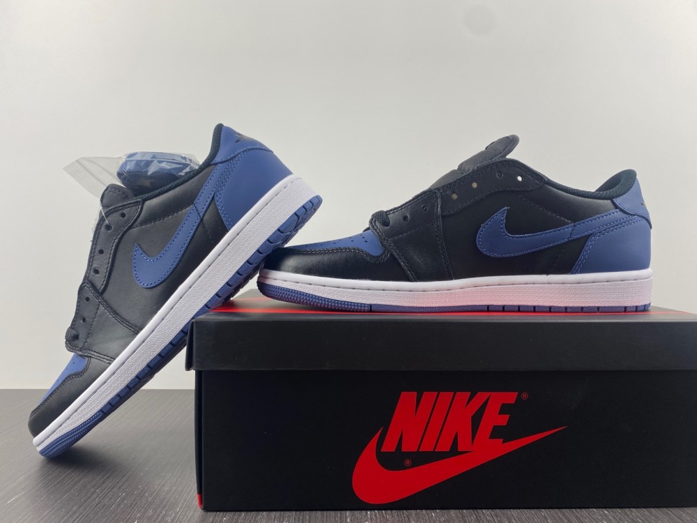 Jordan 1 Retro Low OG Mystic Navy  CZ0790-041