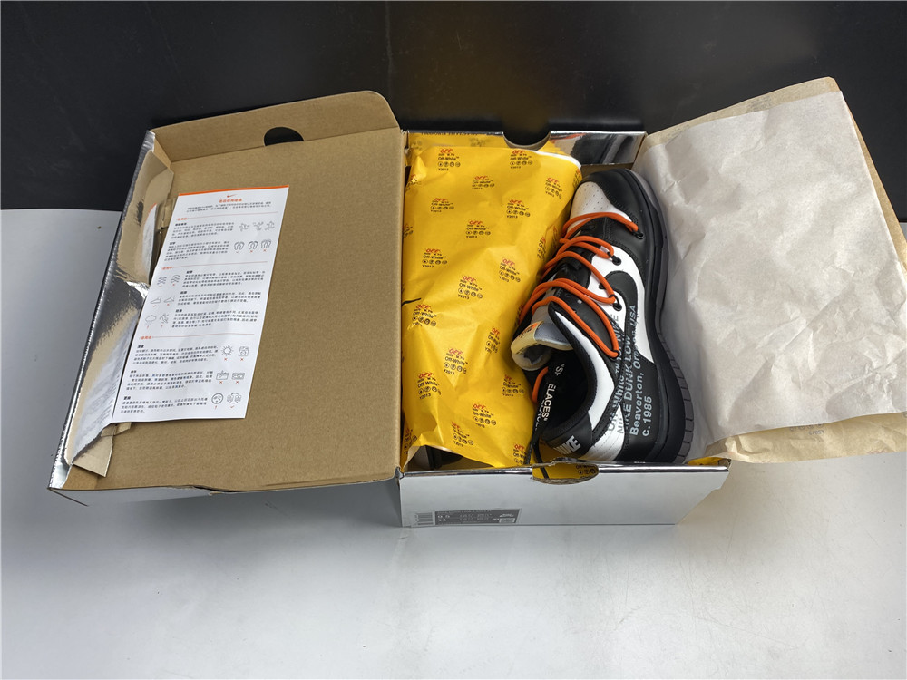 Off-White Nike Dunk Low CT0856 -001