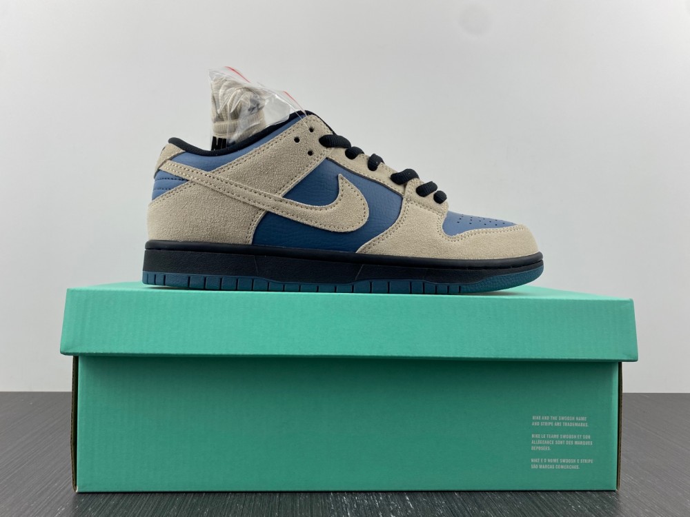 Nike SB Dunk Low Light Cream Thunderstorm  BQ6817-200