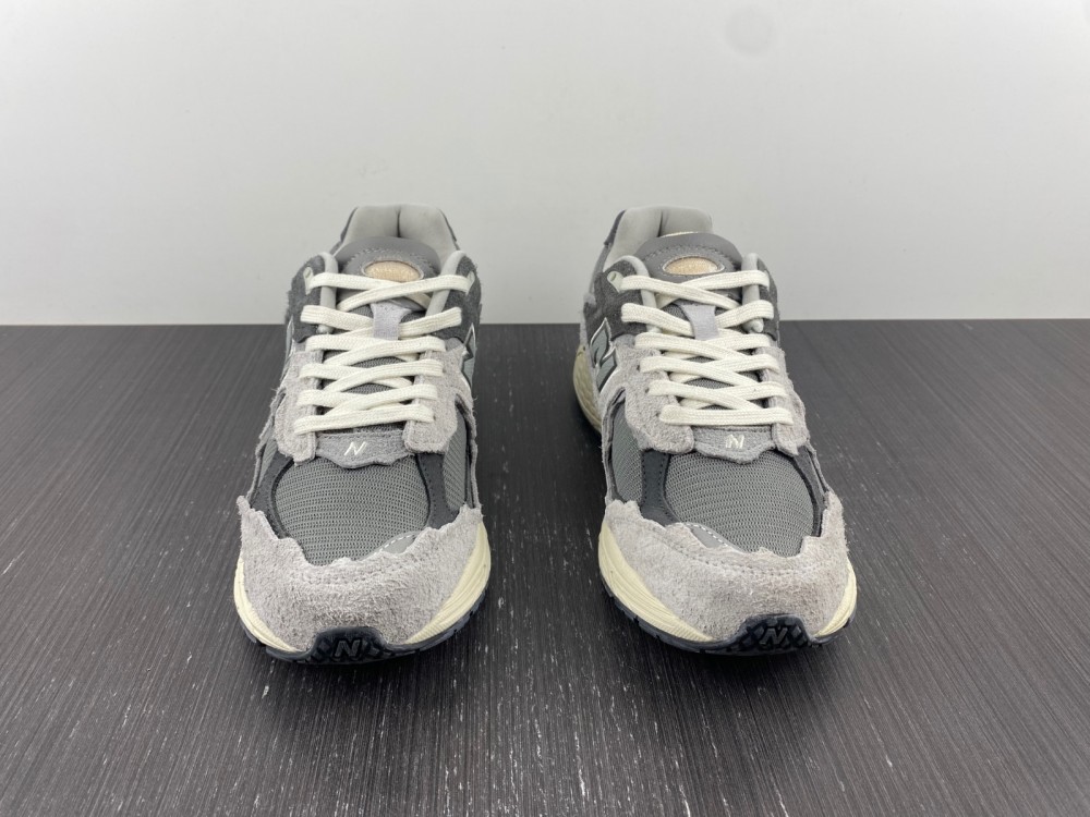 New Balance 2002R Protection Pack Rain Cloud  M2002RDA