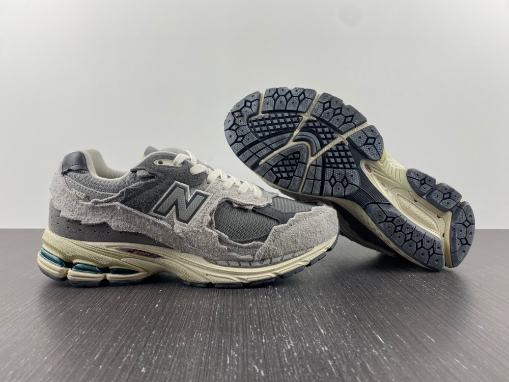 New Balance 2002R Protection Pack Rain Cloud  M2002RDA