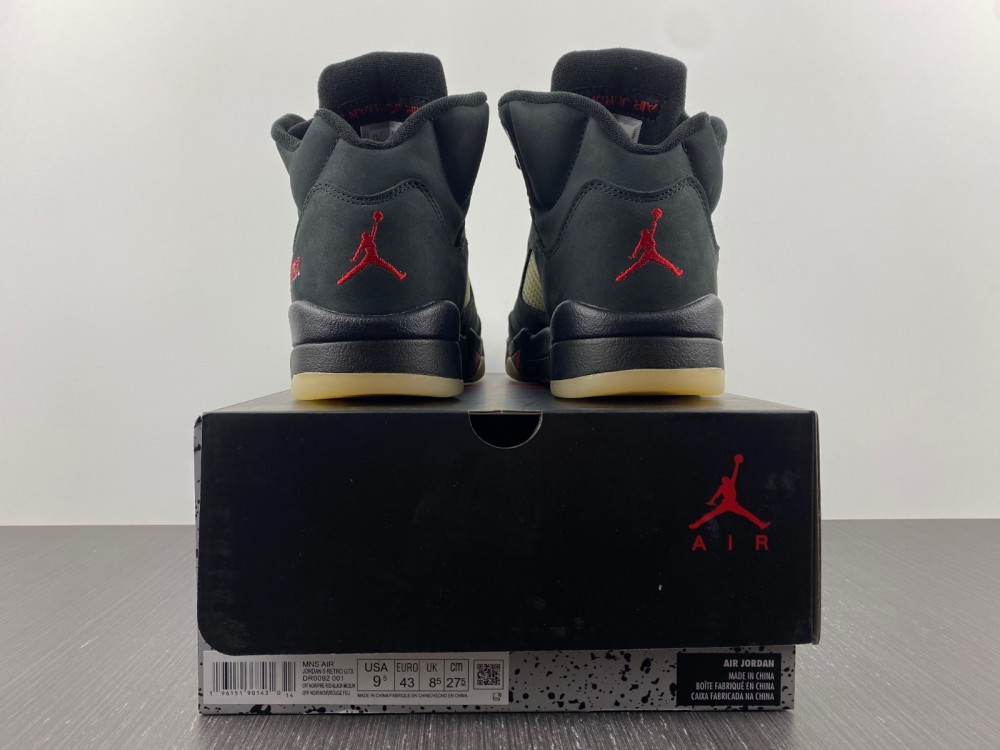 Jordan 5 Retro Gore-Tex Off-Noir (W)  DR0092-001