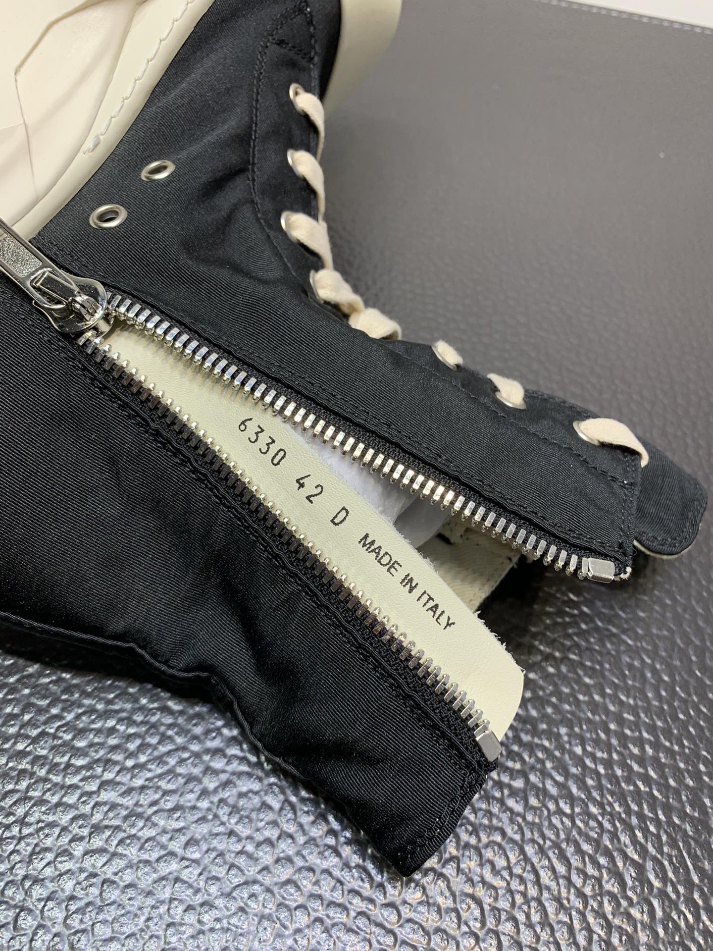 Rick Owens Abstract High Top Black Milk