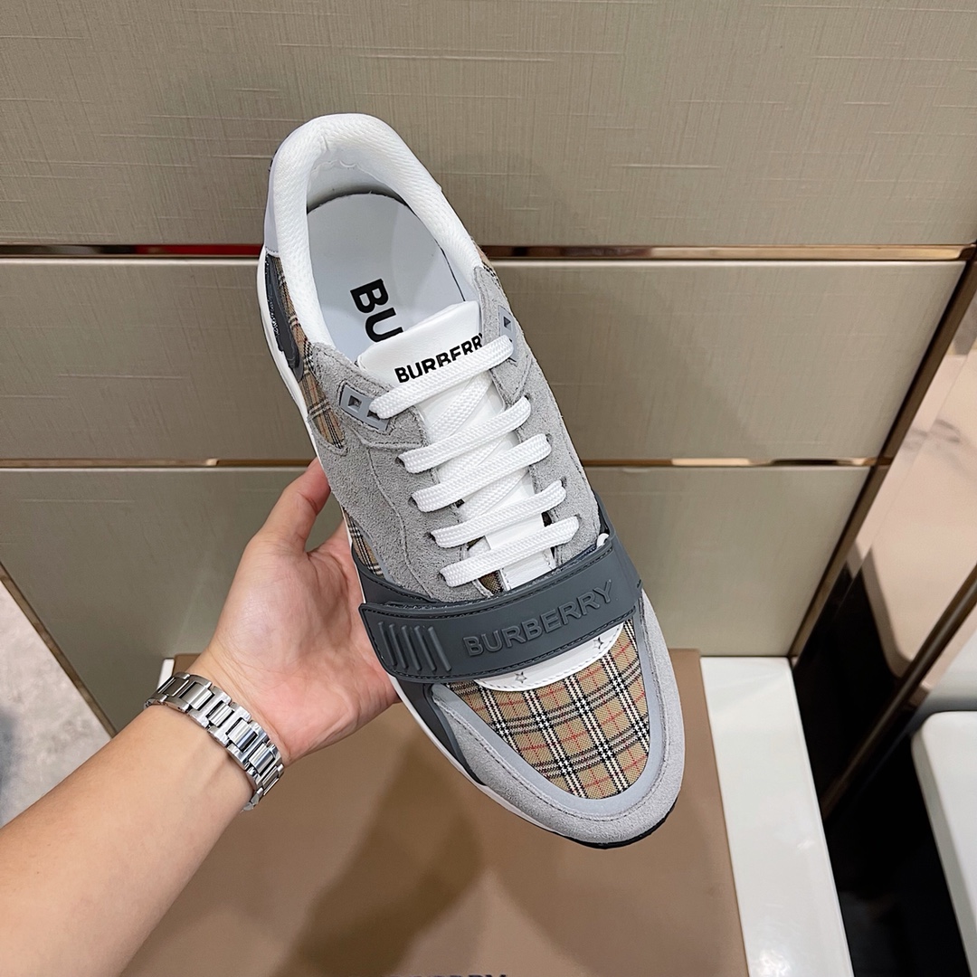 Bvrberry sneaker 2022101101