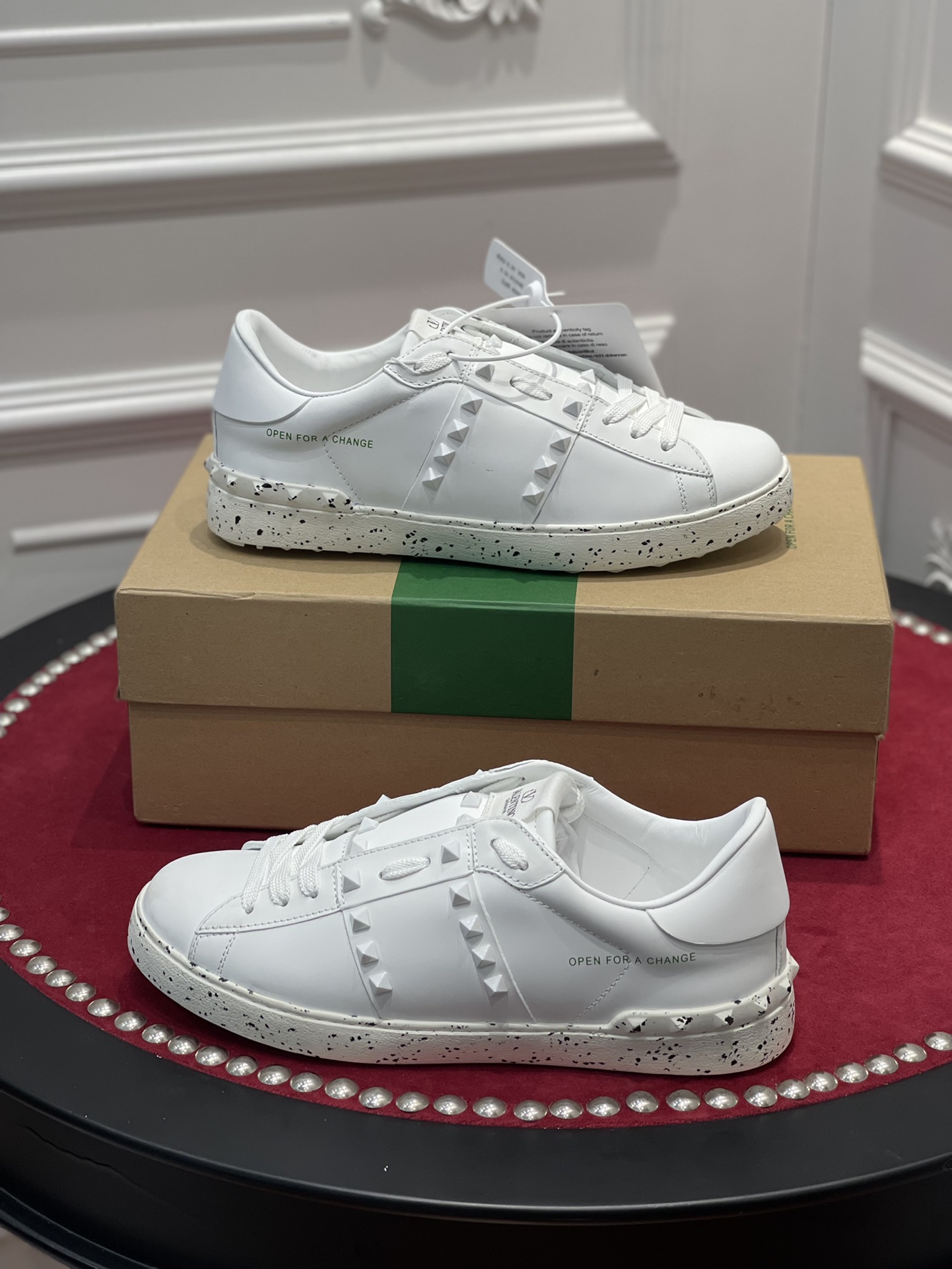Va1entin0 sneaker 2022111001