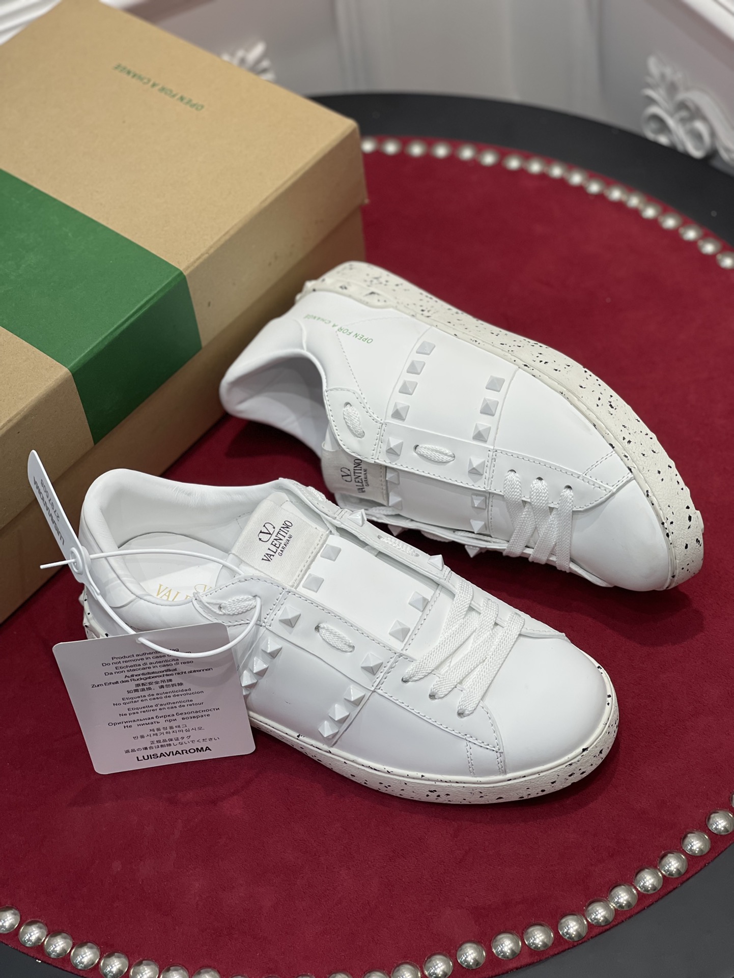Va1entin0 sneaker 2022111001