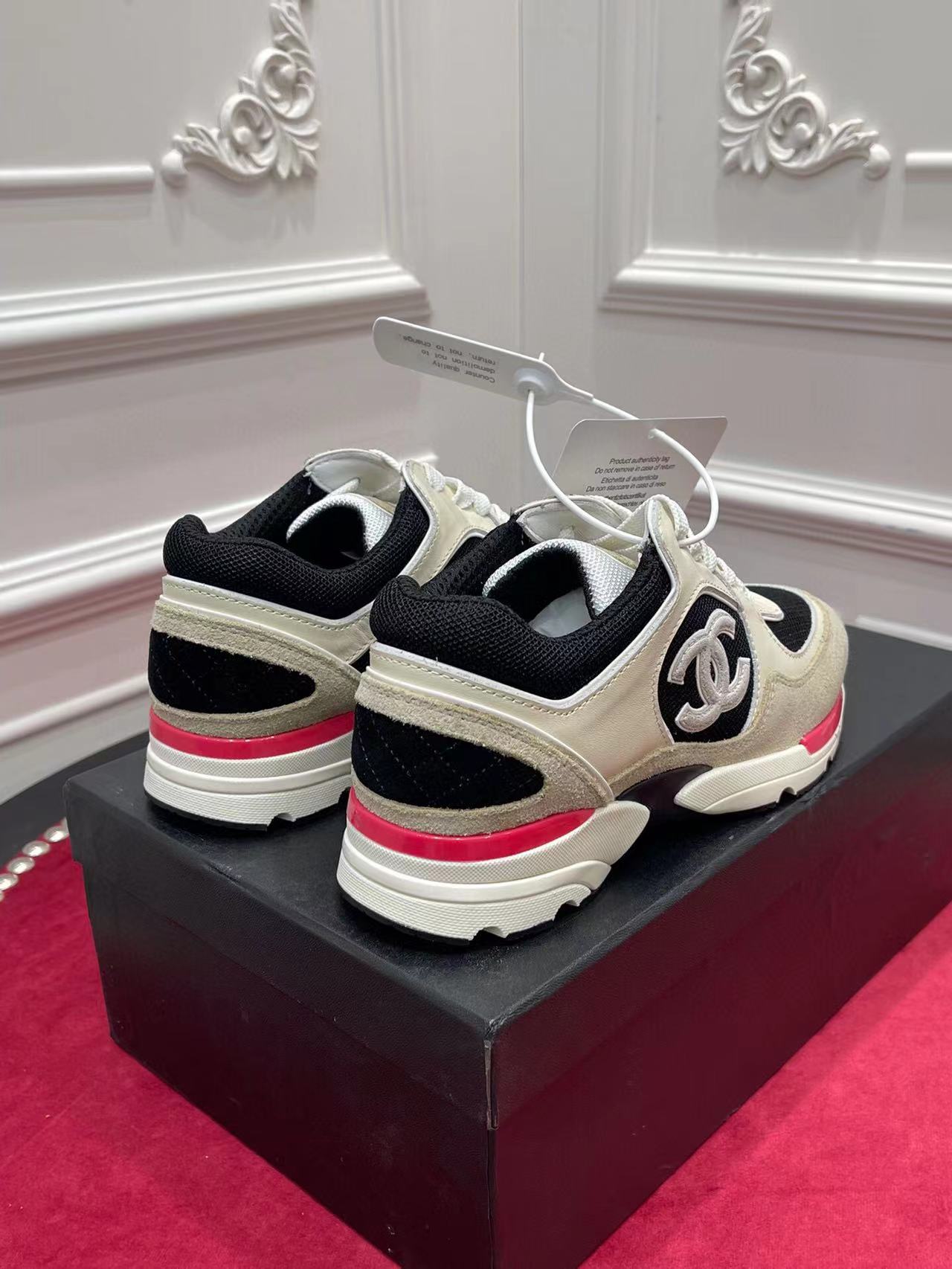 Chane1 sneakers 2022120701