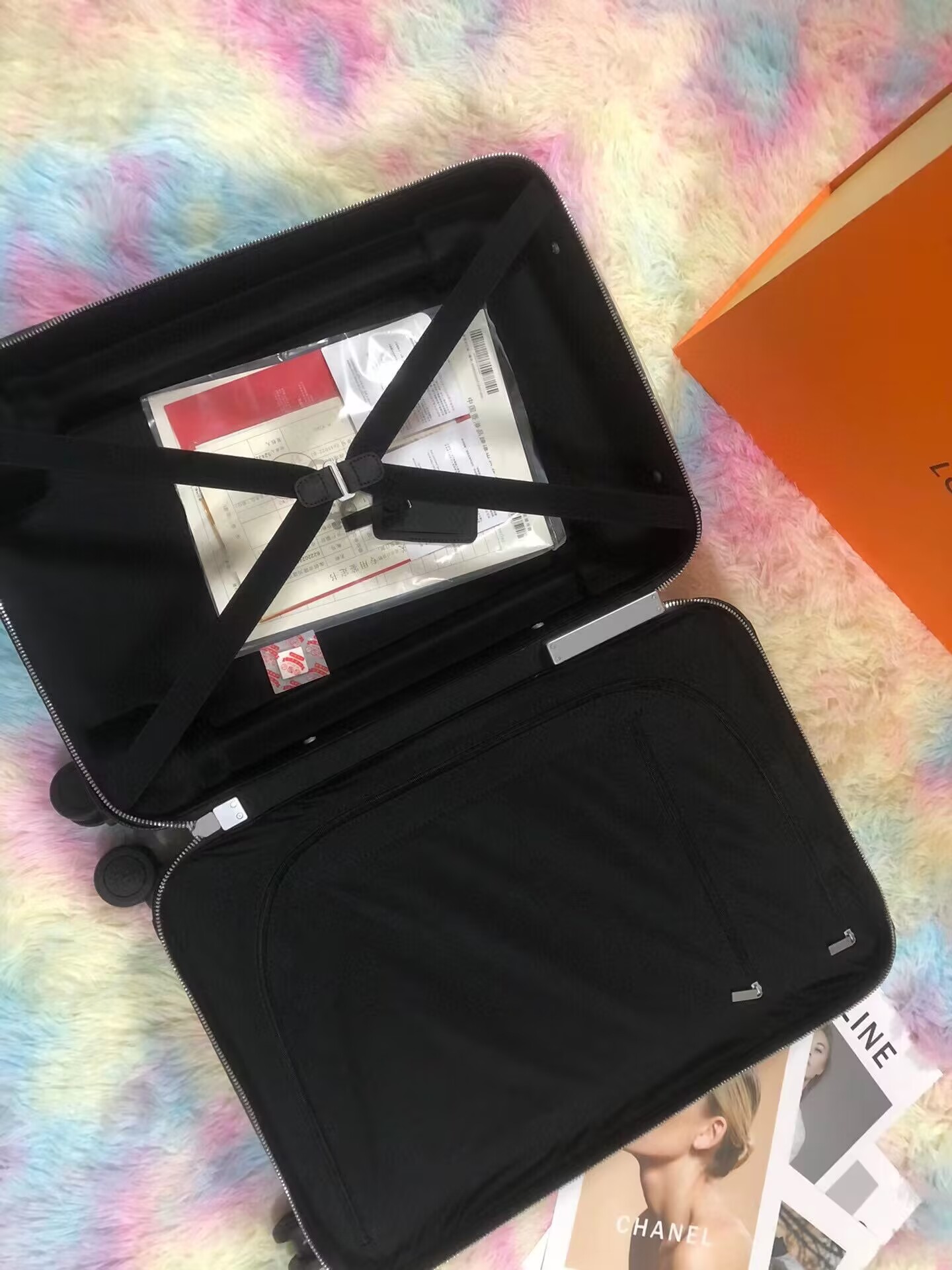LV luggage M46115