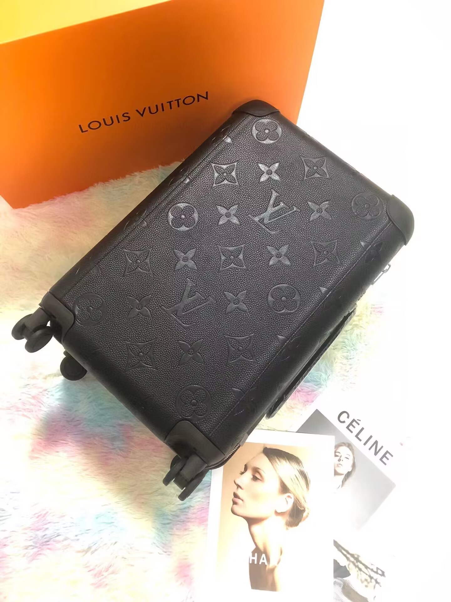 LV luggage M46115