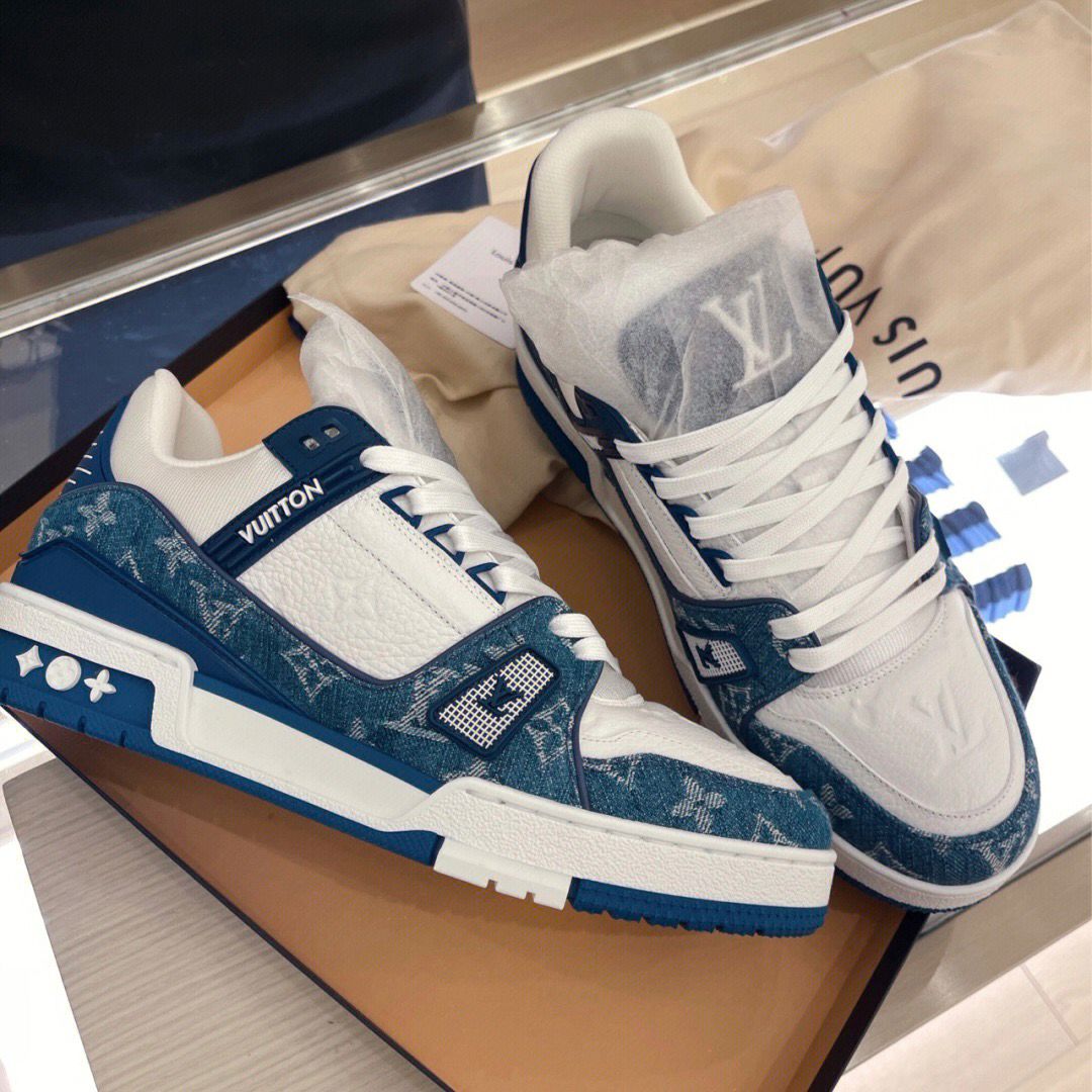 1V sneaker 20230101