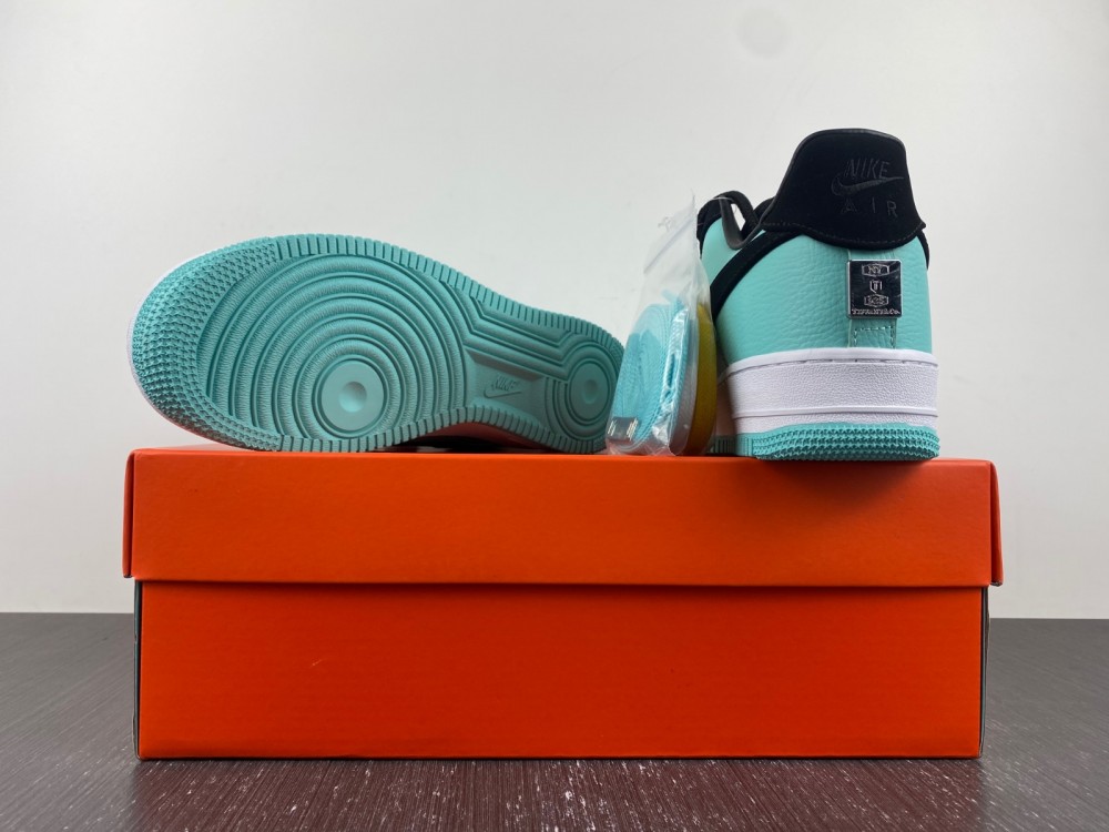 nike air force 1 low T*f*ny & co. 1837 friends and family dz1382-900
