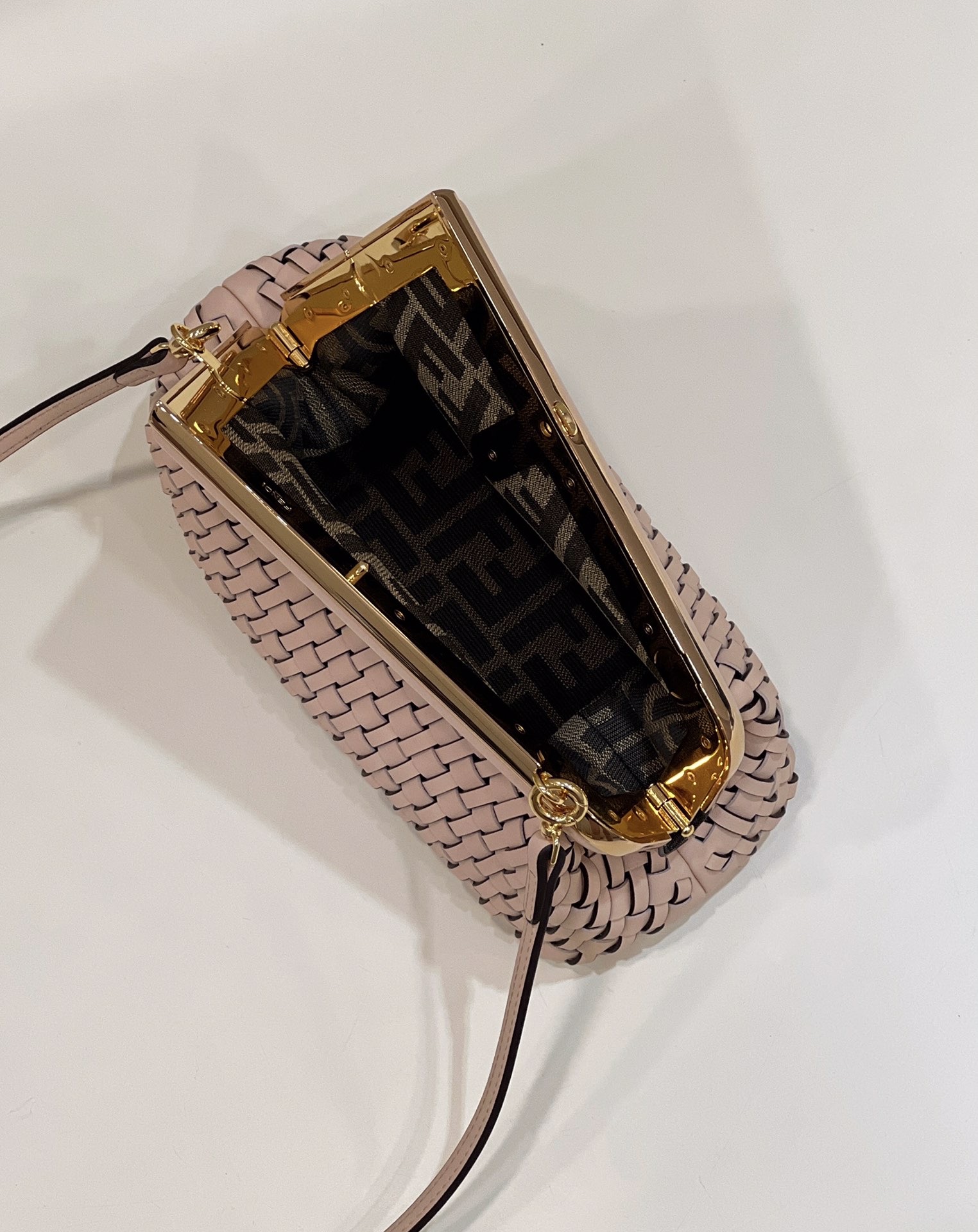 F**di first bag 24x9x18cm