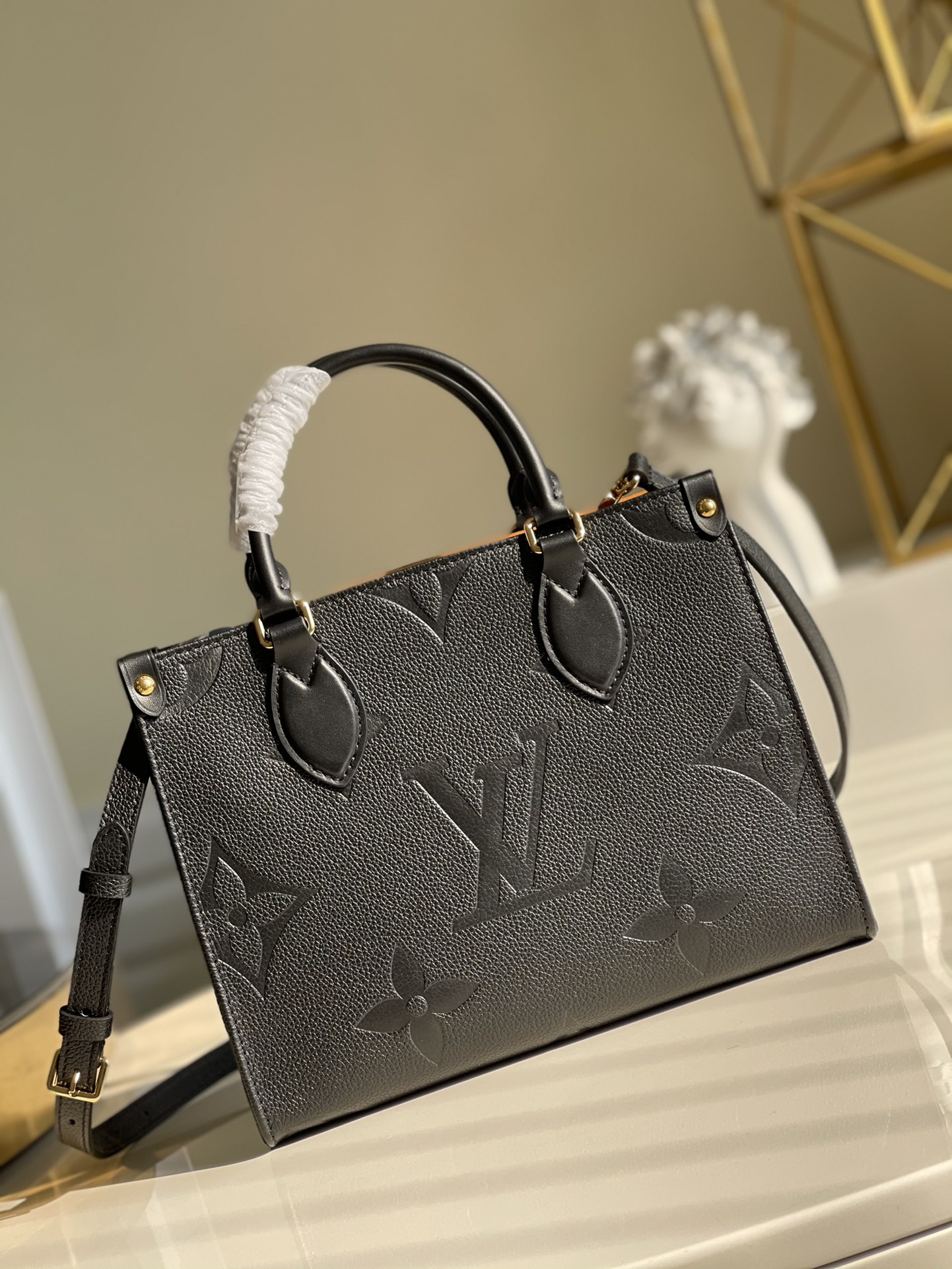 1V Onthego M45659 25x19x11.5cm