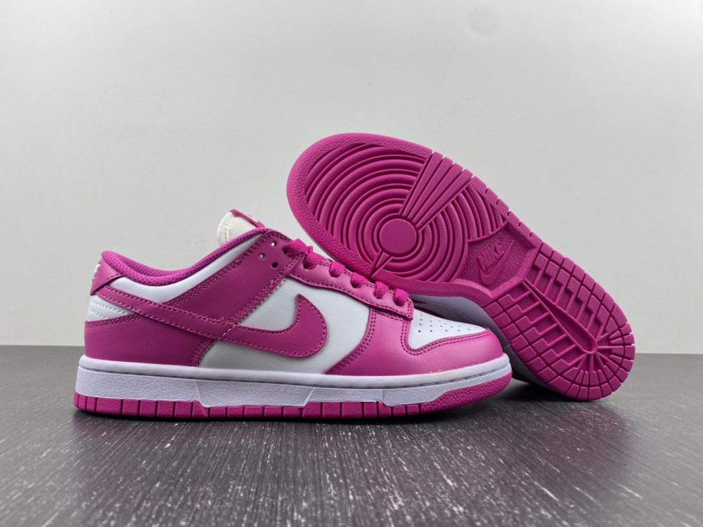 Nike SB Dunk Low Active Fuchsia FJ0704-100