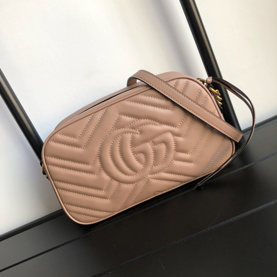 G*u*i gg marmont small matelassé shoulder bag 447632 9.5w x 5h x 3d