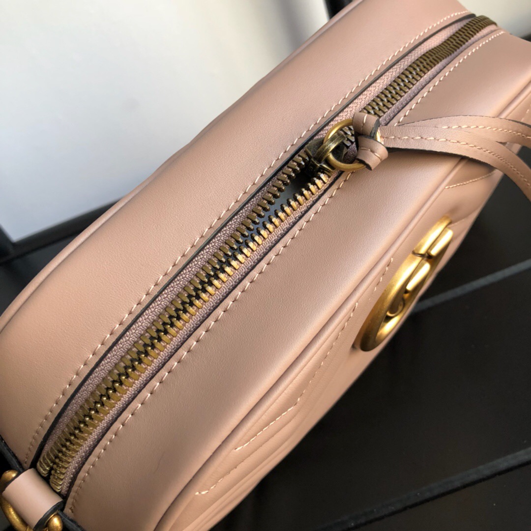 G*u*i gg marmont small matelassé shoulder bag 447632 9.5w x 5h x 3d