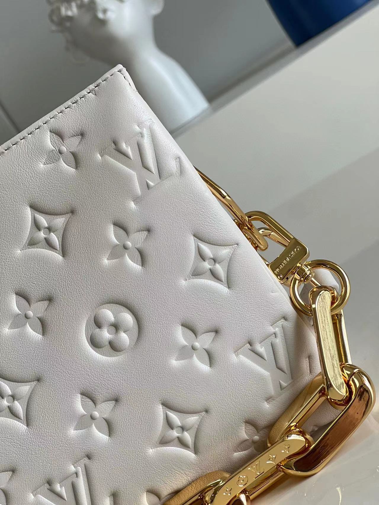 1V M20770 Coussin BB 21x16x7cm