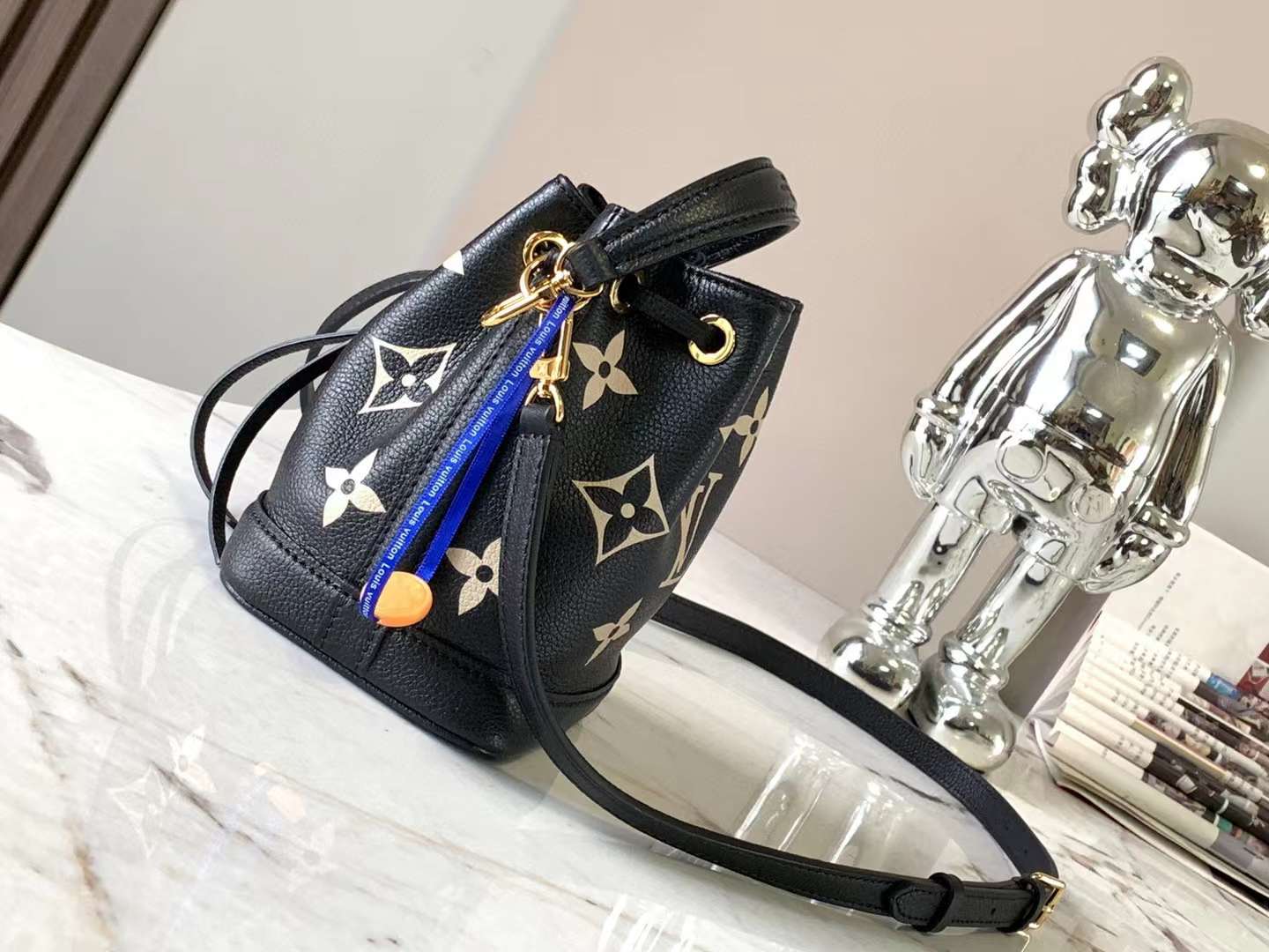 1V M46291 Nano Noé 13x16x10cm