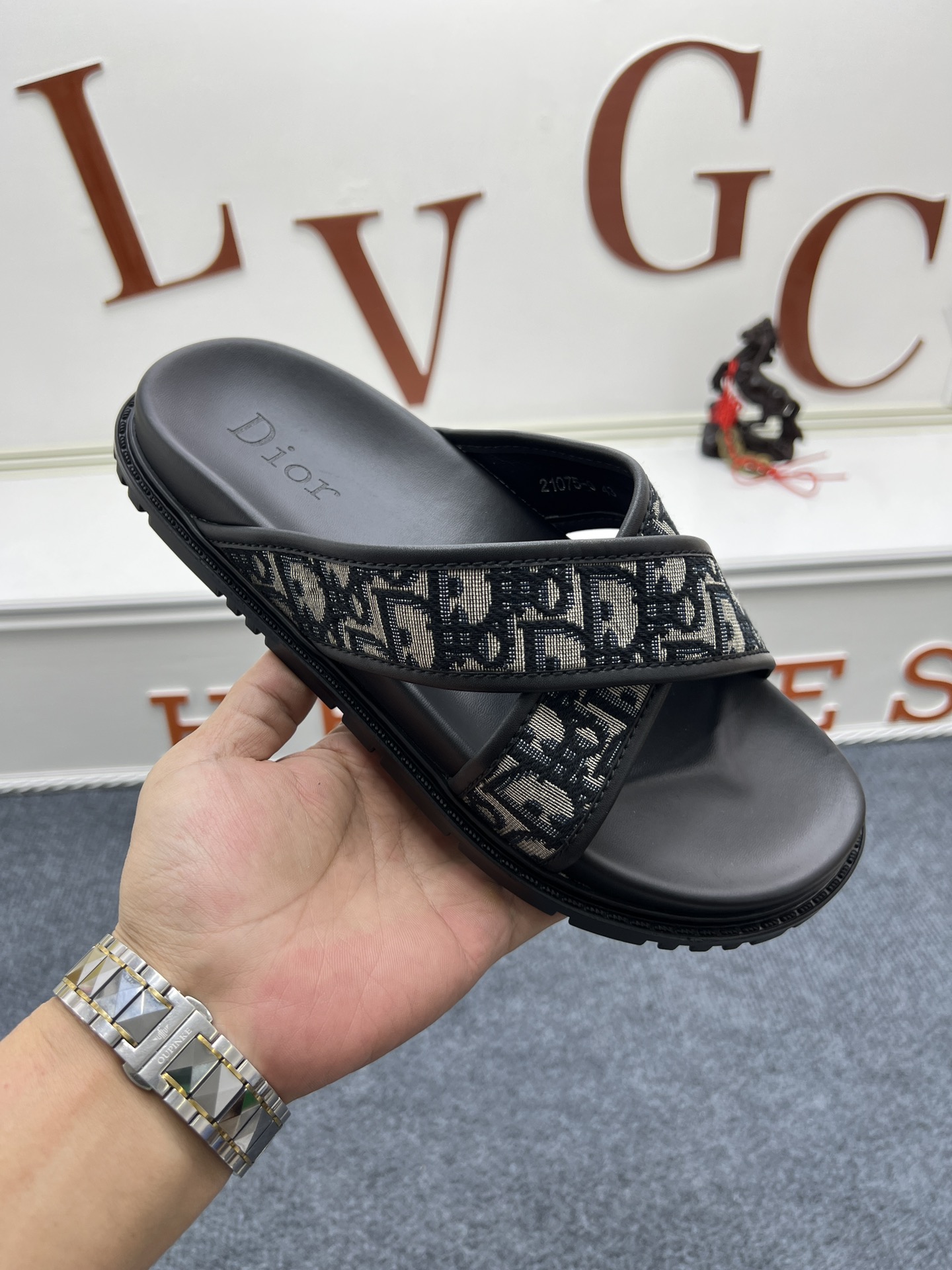D10r Sandal 2023042802