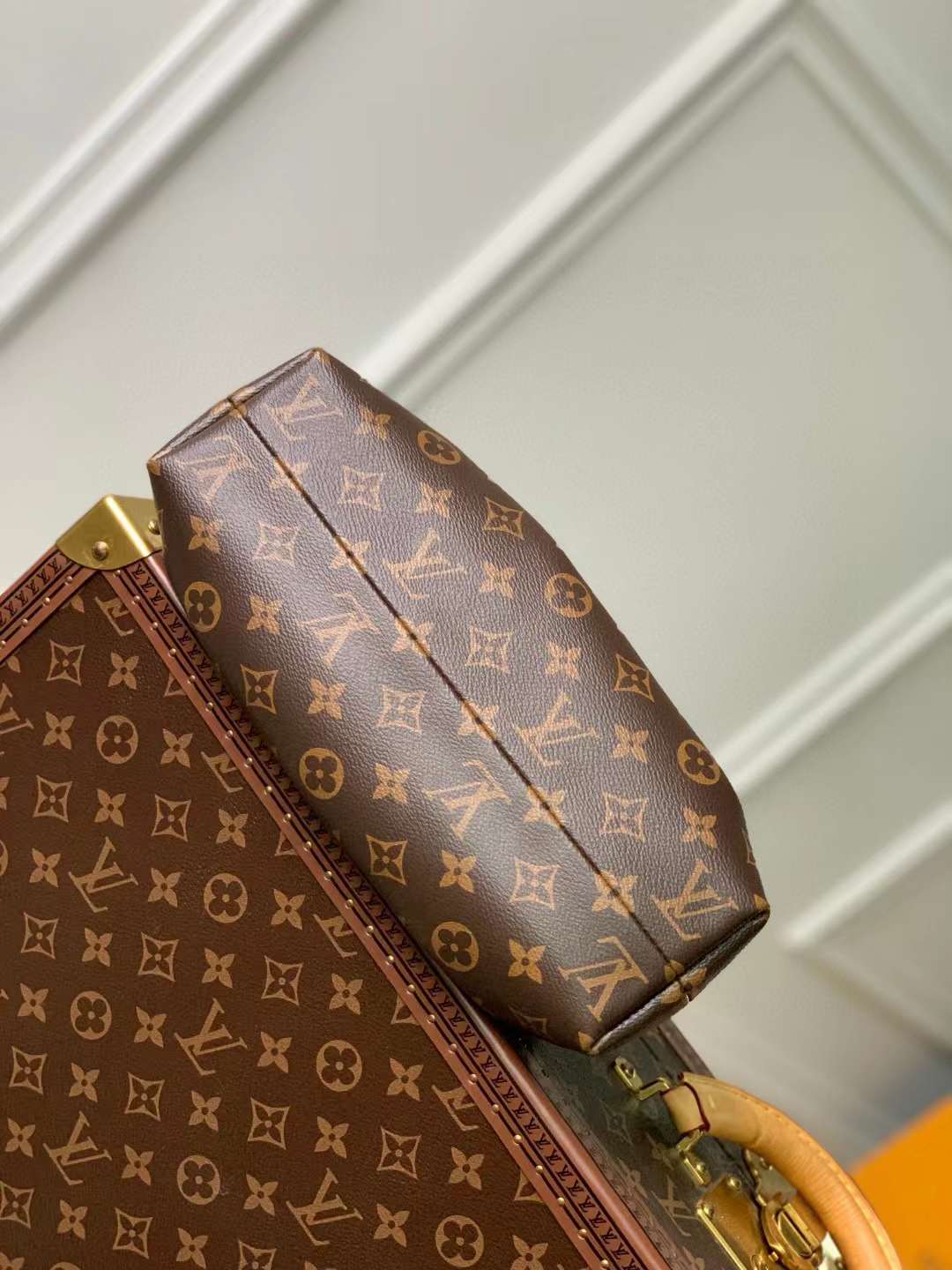 1V M46544 Monogram Clutch 28x14x10CM